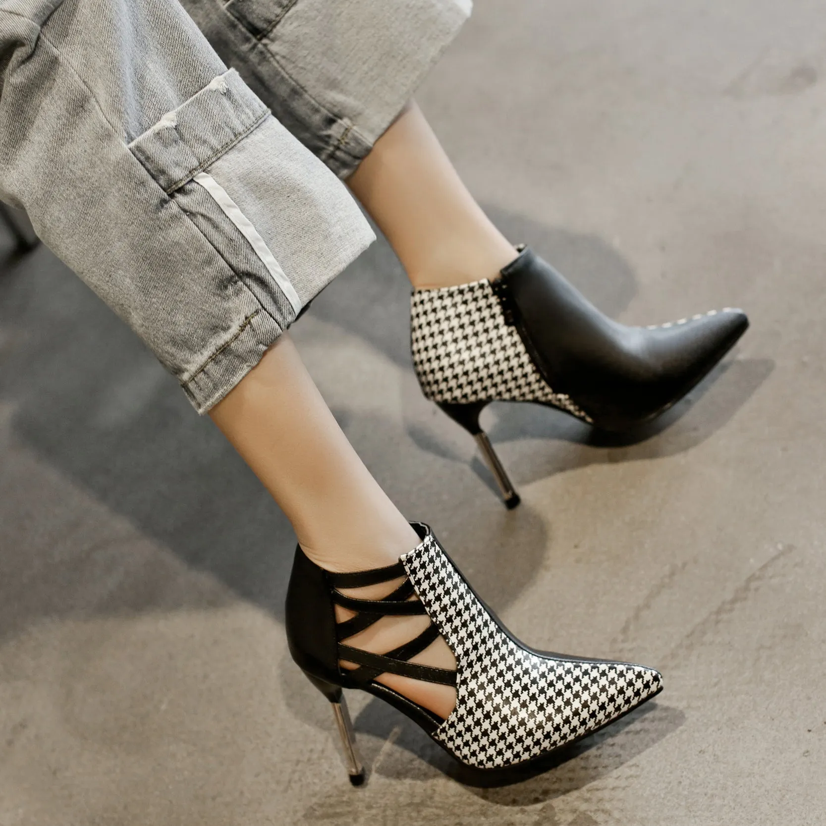 Bigsizeheels Trendy Contrast Color Copy Platform Heels - White grid
