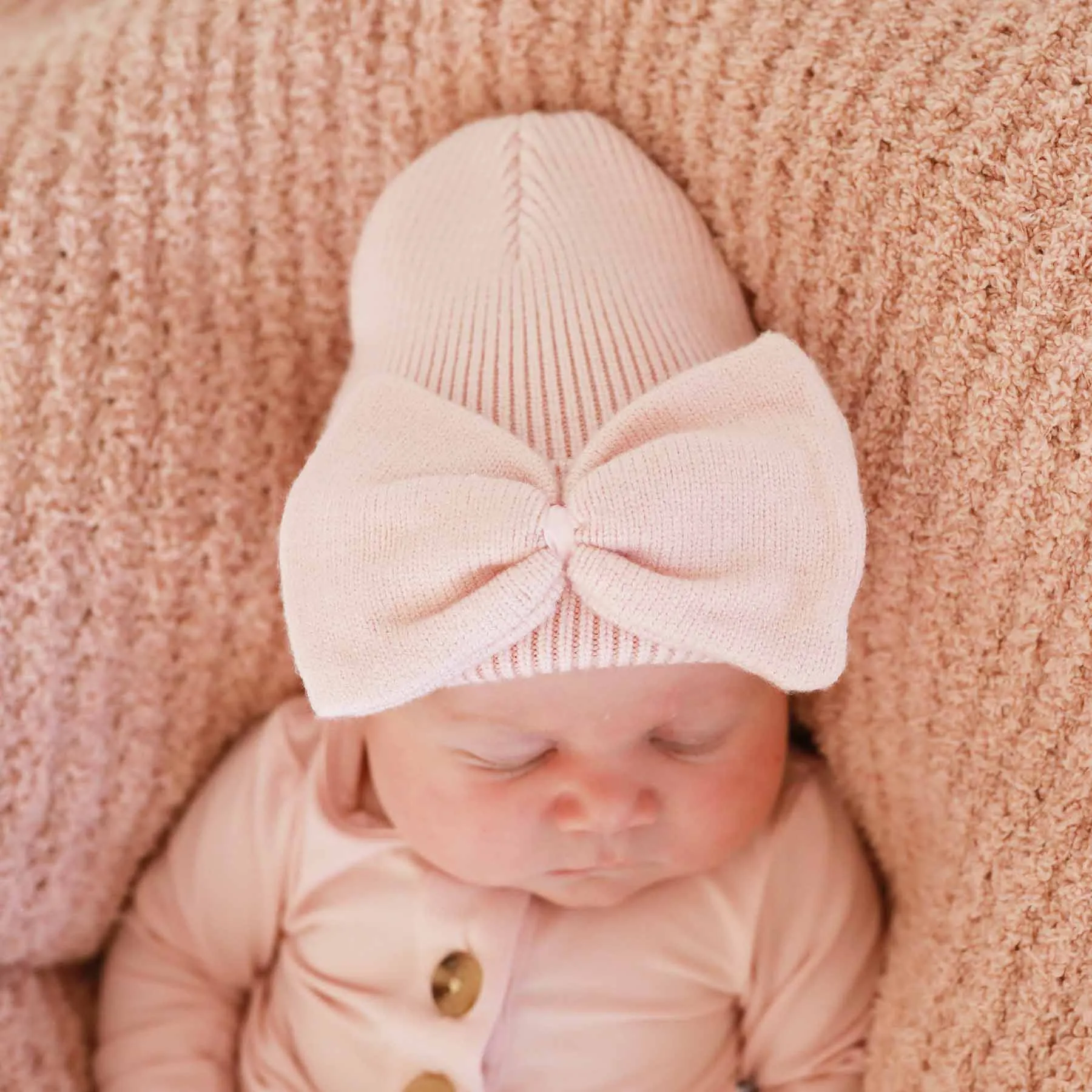 Knit Newborn Bow Beanie | Baby Pink*